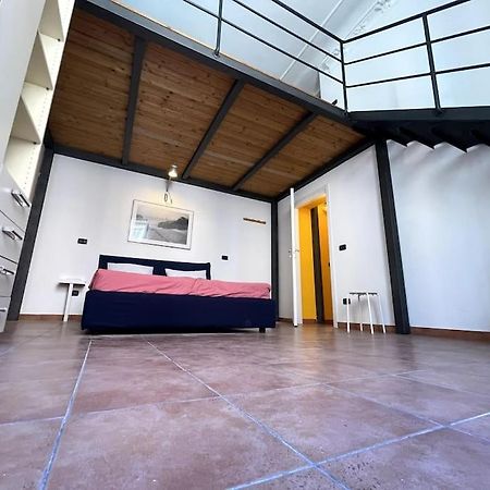 Loft Storico In Pieno Centro! Apartment Ливорно Екстериор снимка